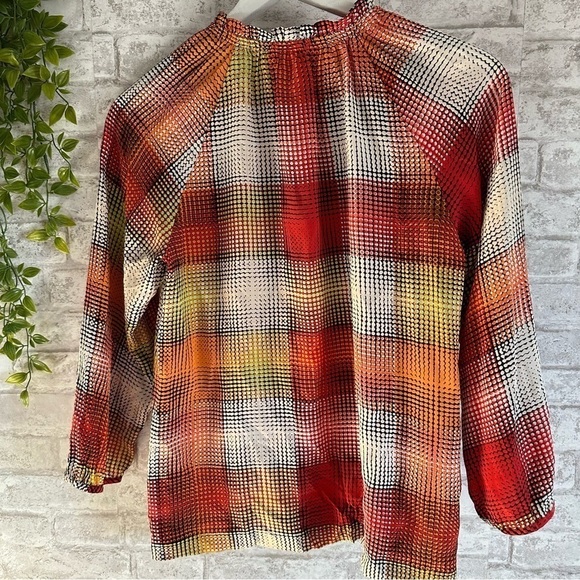 Bcbg Maxazria silk blouse women’s size small orange red color circle print - Picture 2 of 5